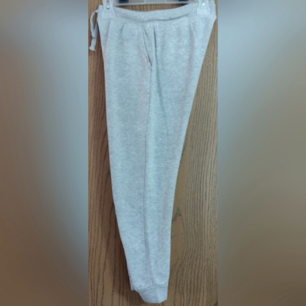 Weatherproof Vintage 1948 Joggers size L (14-16)      6-013